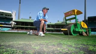Tom Parker resigns as Sydney Cricket Ground curator